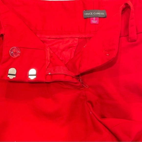 Vince Camuto Size 0 Red Cuffed
5" Shorts NWOT - Picture 4 of 5